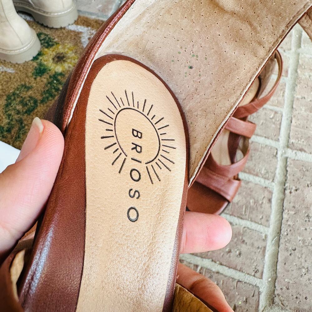 Brioso Women's Brown Leather Adjustable Strappy Block Heel Sandals Size 10M - Picture 10 of 10